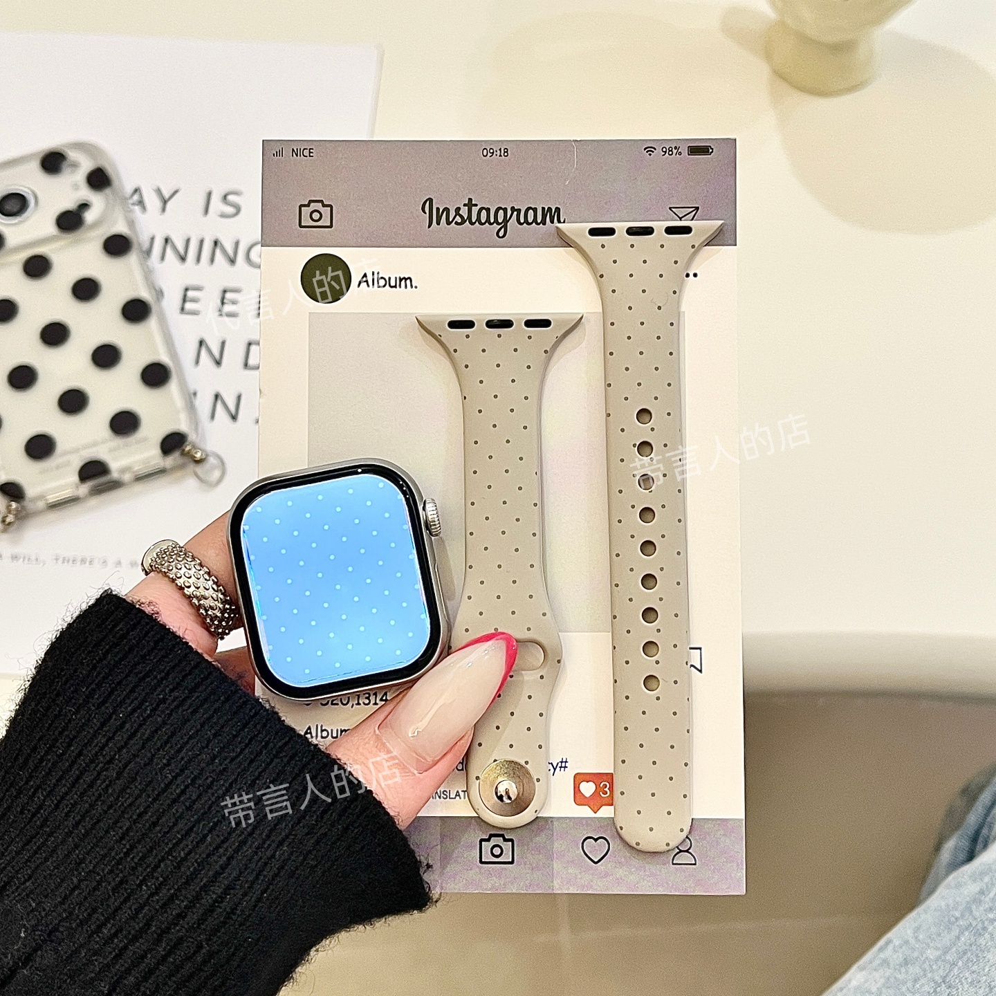 สายนาฬิกาซิลิโคนลายจุด คอด iWatch Series 11/10/9/8 / SE
